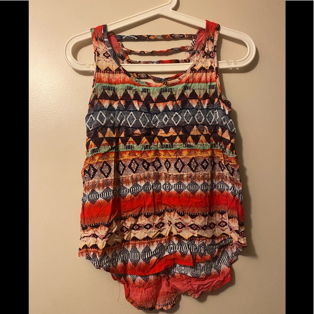Xhilaration size small top